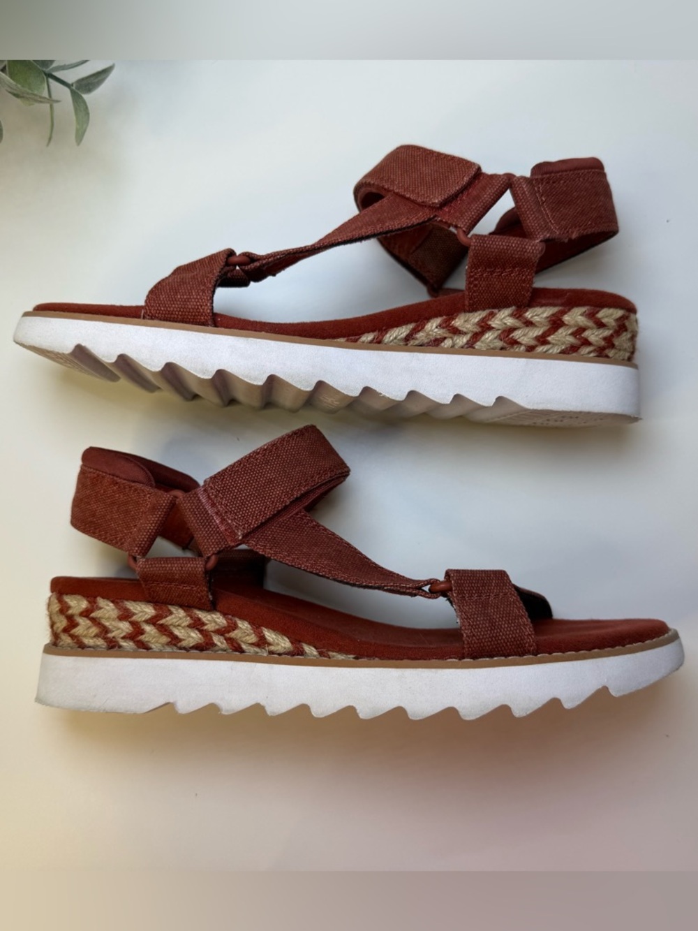 Skechers BOBS Desert Kiss Women's Wedge Sandals in Brick Red Size 9 Adjustable - Picture 12 of 16